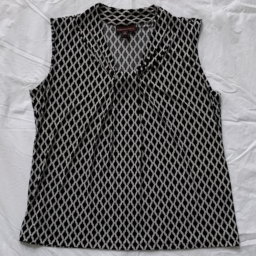 Like new Dana Buchman top